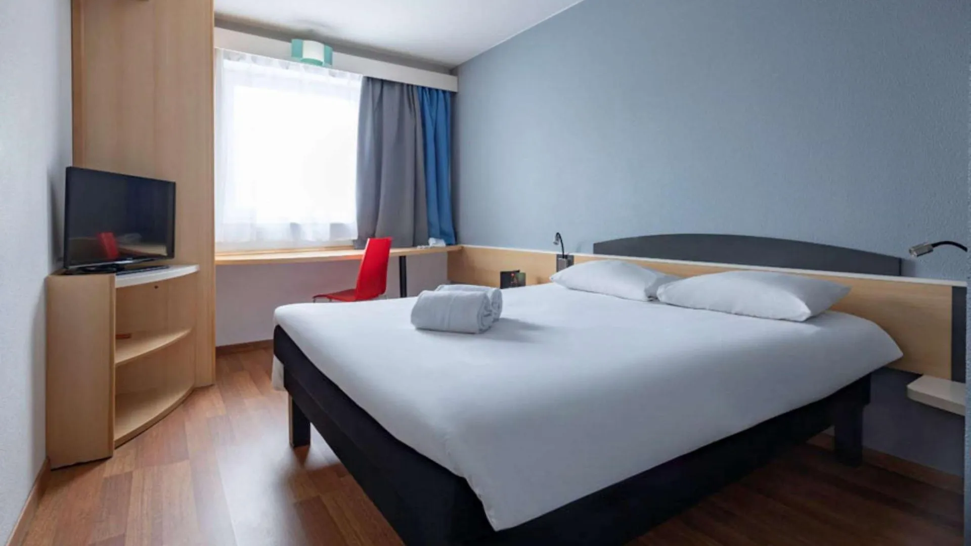 Ibis Poznan Stare Miasto Otel 2*,