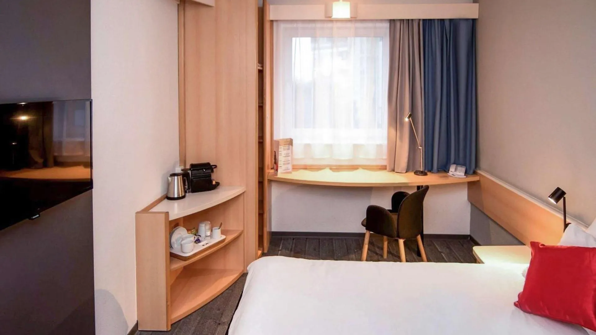 **  Ibis Poznan Stare Miasto Otel Polonya