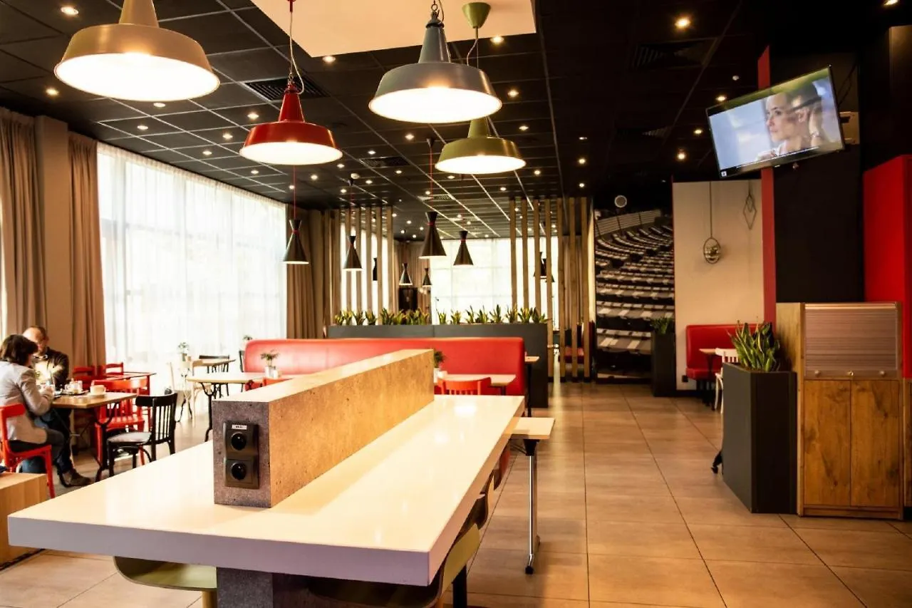 Ibis Poznan Stare Miasto 2*,